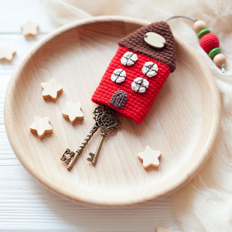 TINY HOUSE KEY HOLDER