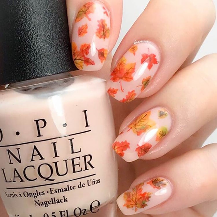 leaves on nude nails