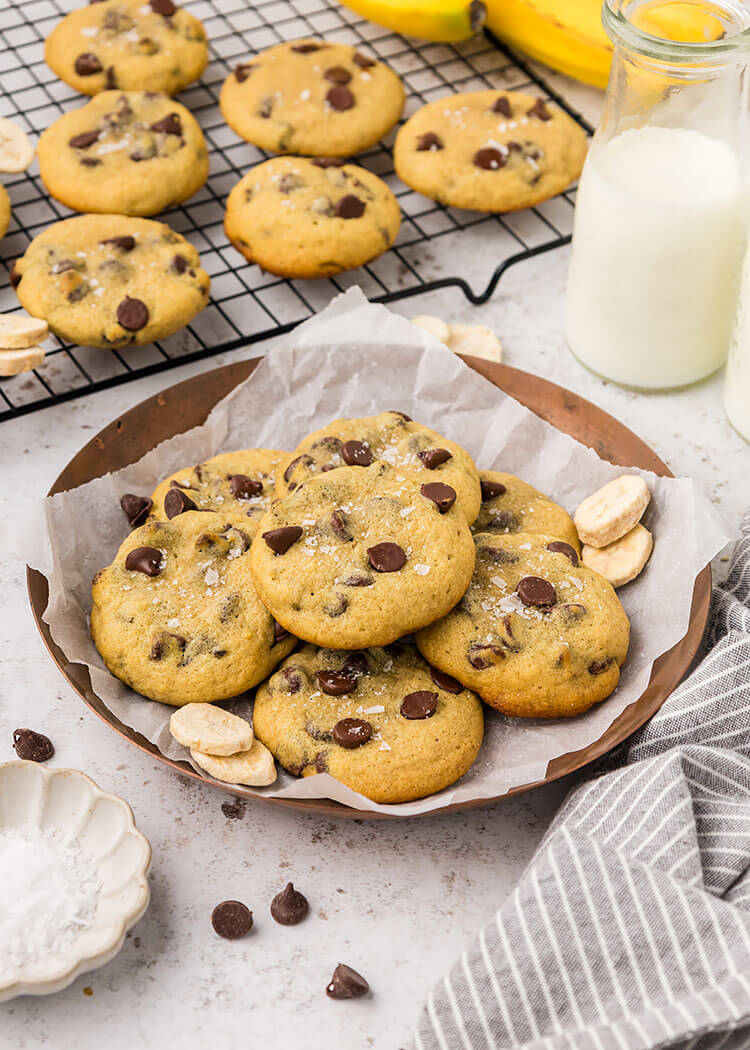 Banana Bread Chocolate Chip Cookies