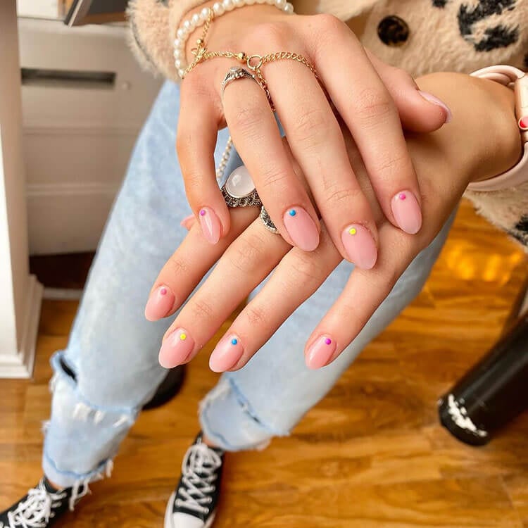 dot nails