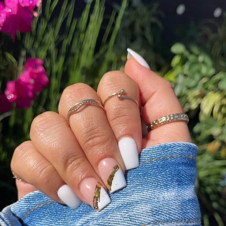 16 White And Gold Nails Perfect For Any Occasion - Beautiful Dawn Designs