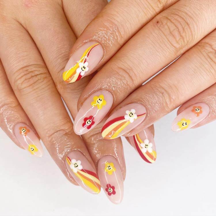 Retro Nails with Daisy Flowers