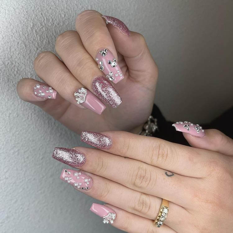 Mouse Rhinestone Nails