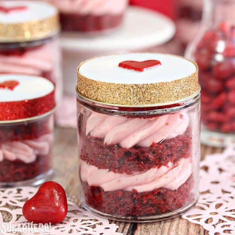 red velvet jar cake