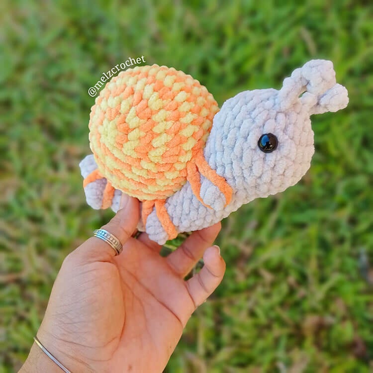 crochet snail
