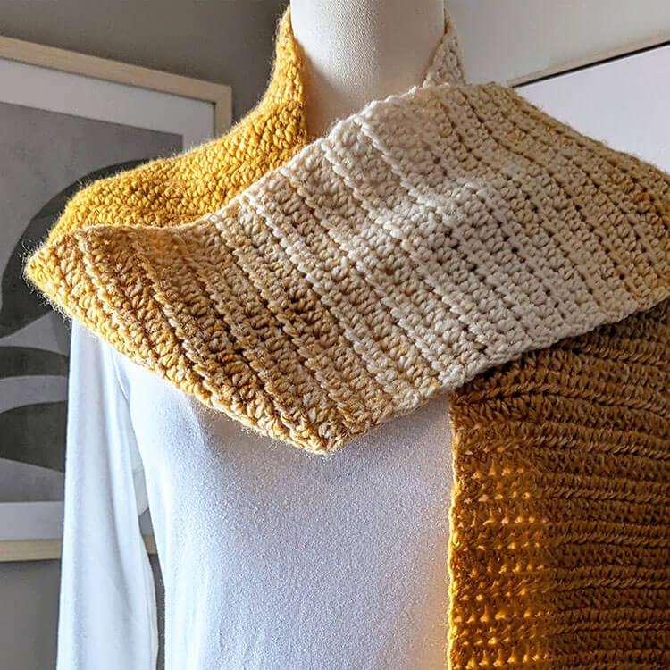 beginner crochet scarf