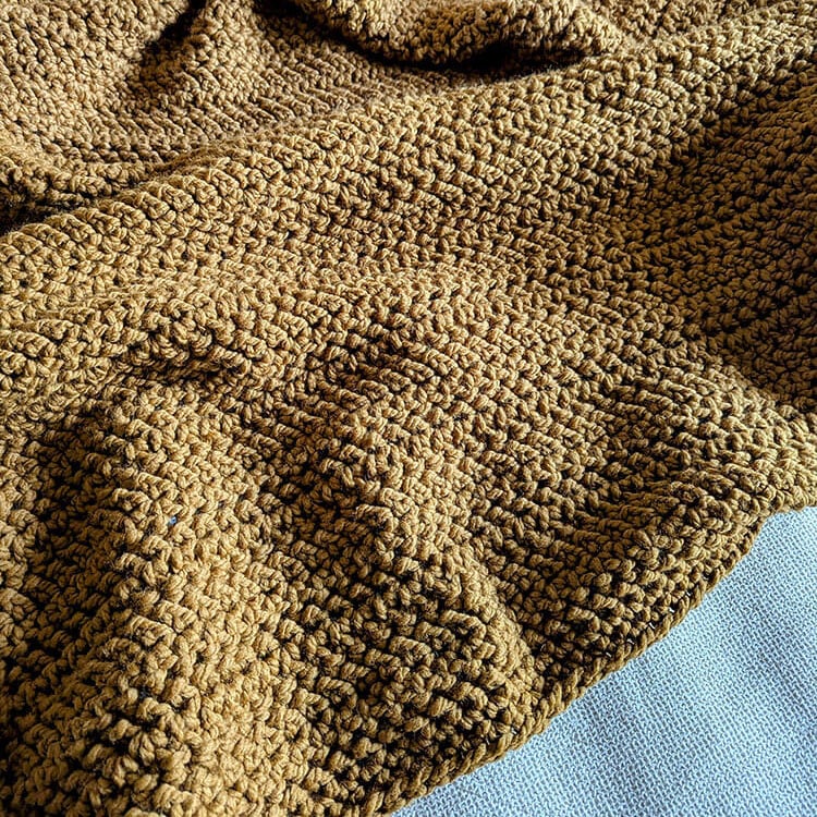 Cozy Nights Blanket Feature