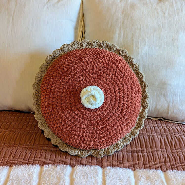 pumpkin pie pillow feature
