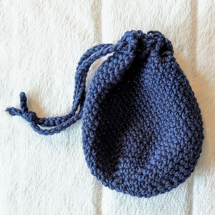 easy pouch in color blue