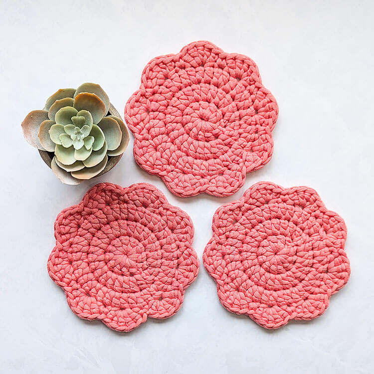 Chunky Flower Coaster Feature