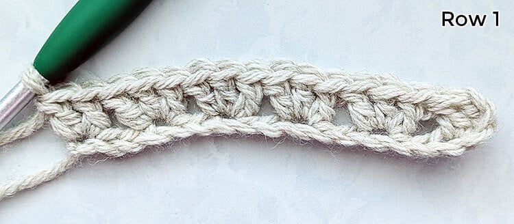 granny stripe tutorial row 1