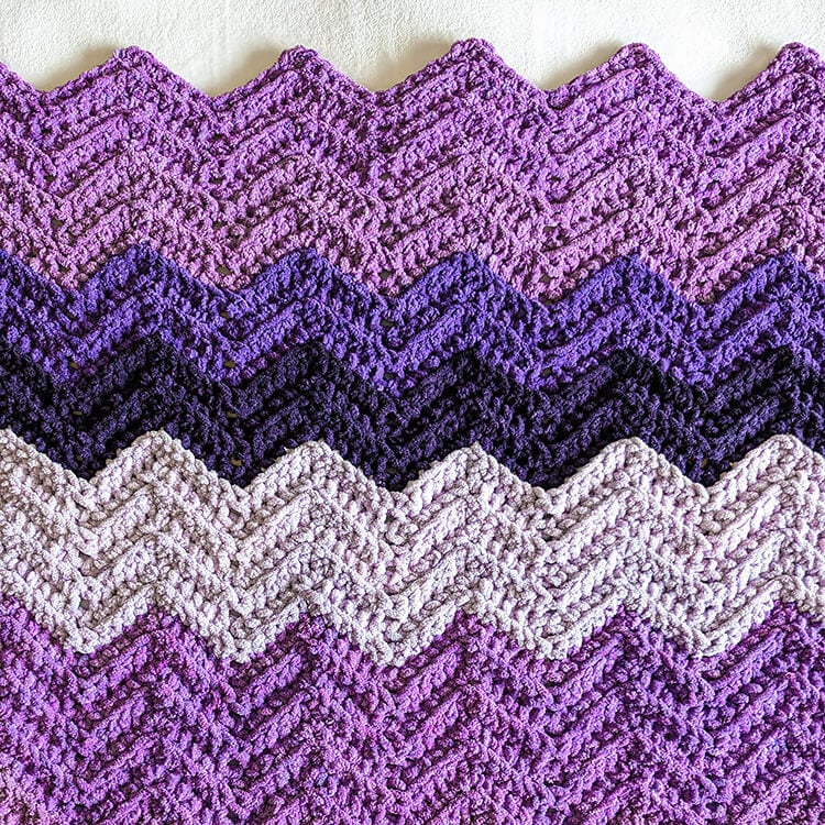 Ombre Chevron Blanket feature